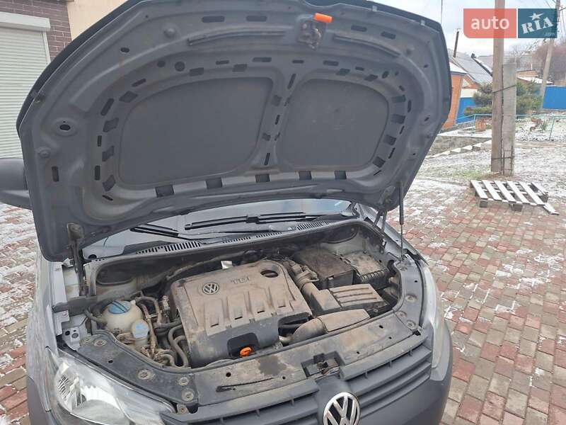 Минивэн Volkswagen Caddy 2011 в Зенькове