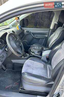 Грузопассажирский фургон Volkswagen Caddy 2010 в 