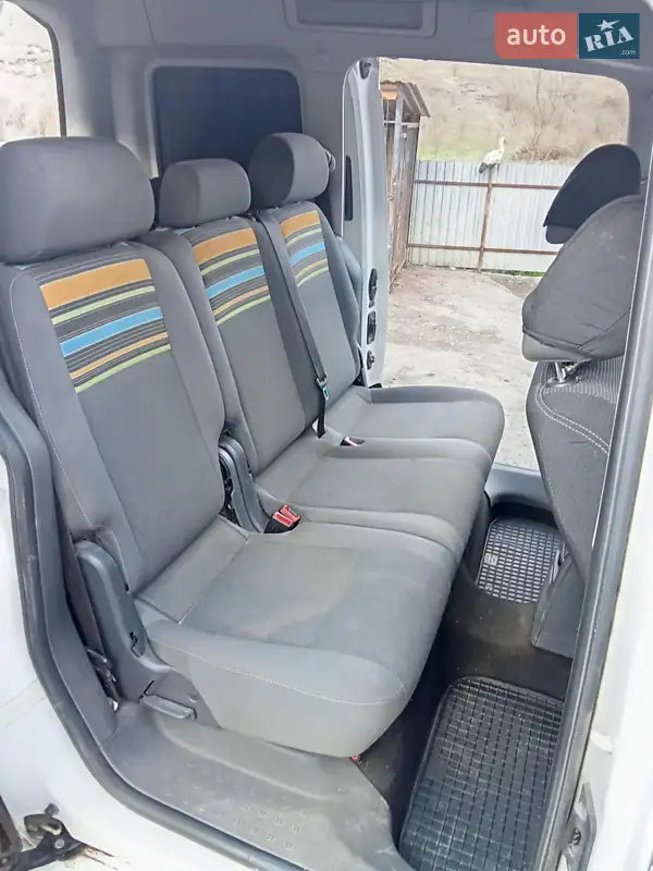 Volkswagen Caddy 2013