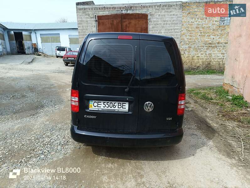 Минивэн Volkswagen Caddy 2010 в Черновцах