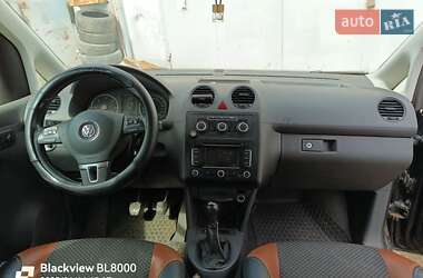 Минивэн Volkswagen Caddy 2010 в Черновцах