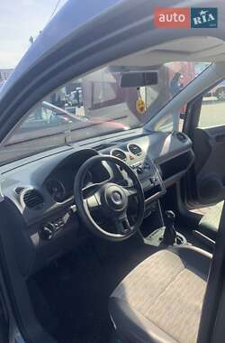 Минивэн Volkswagen Caddy 2013 в 