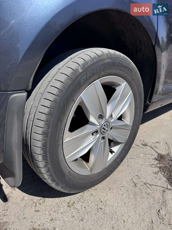 Минивэн Volkswagen Caddy 2015 в Переяславе