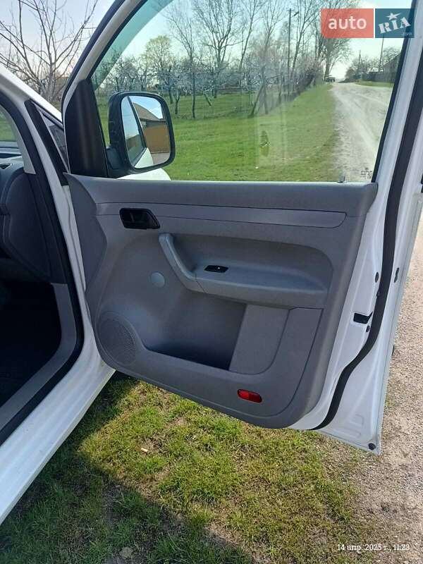 Минивэн Volkswagen Caddy 2007 в Кременчуге