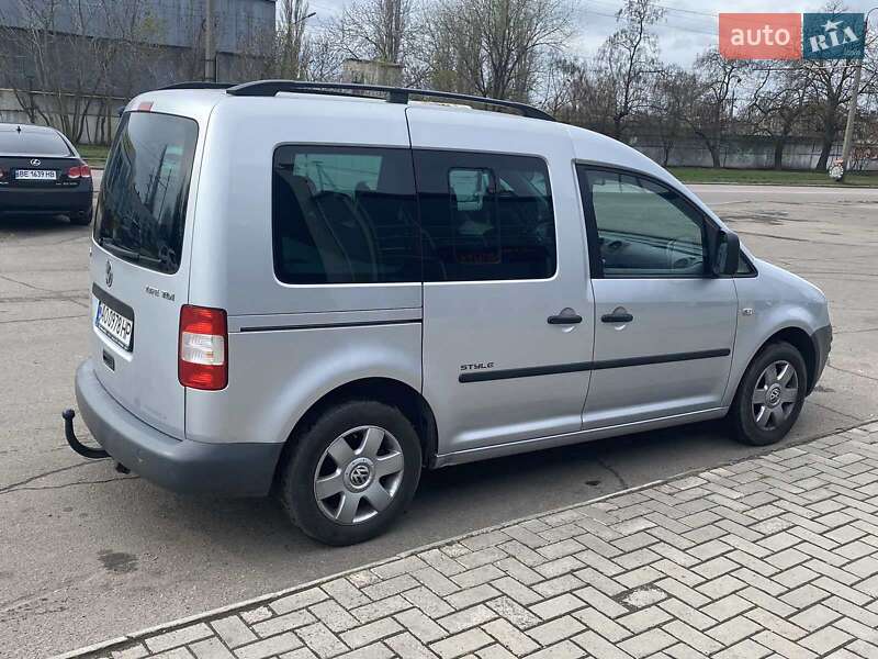 Мінівен Volkswagen Caddy 2004 в Миколаєві