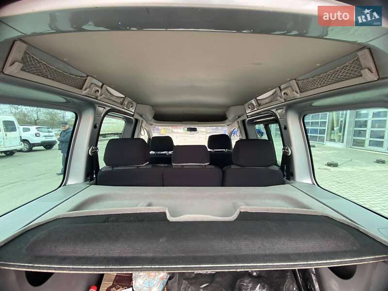 Мінівен Volkswagen Caddy 2004 в Миколаєві