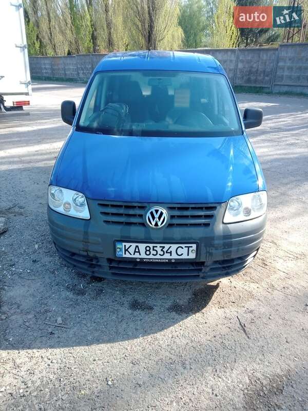 Минивэн Volkswagen Caddy 2010 в Киеве
