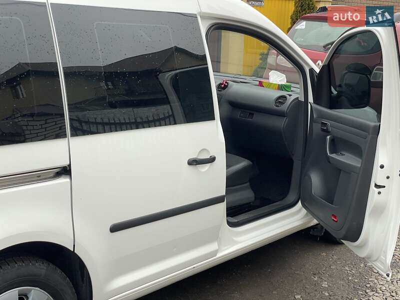 Минивэн Volkswagen Caddy 2014 в Хмельницком