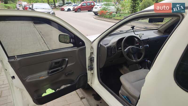 Минивэн Volkswagen Caddy 1999 в Львове