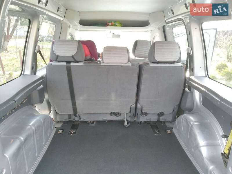 Мінівен Volkswagen Caddy 2011 в Бучі