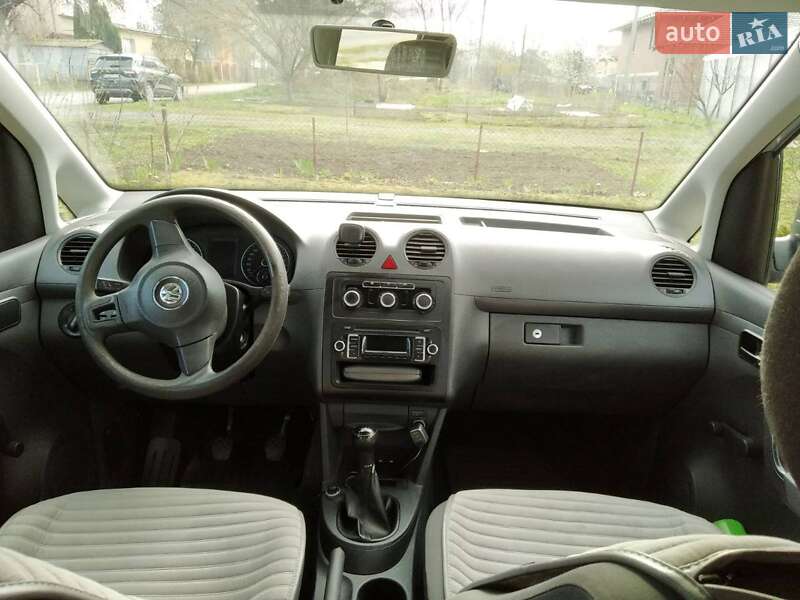 Мінівен Volkswagen Caddy 2011 в Бучі