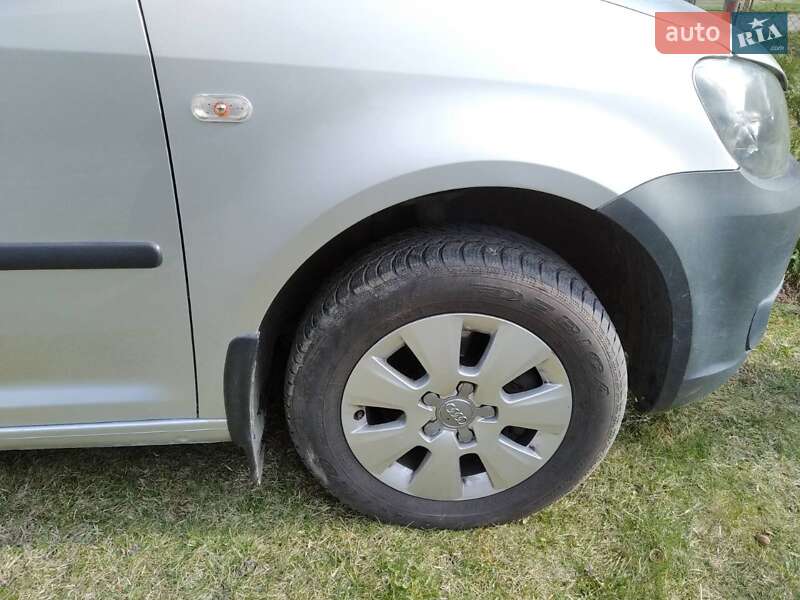 Мінівен Volkswagen Caddy 2011 в Бучі