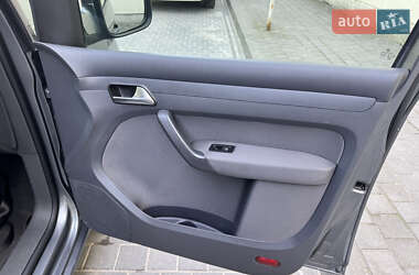 Мінівен Volkswagen Caddy 2013 в 