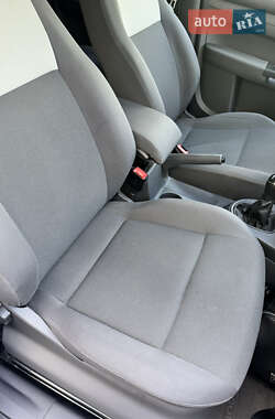 Мінівен Volkswagen Caddy 2013 в 