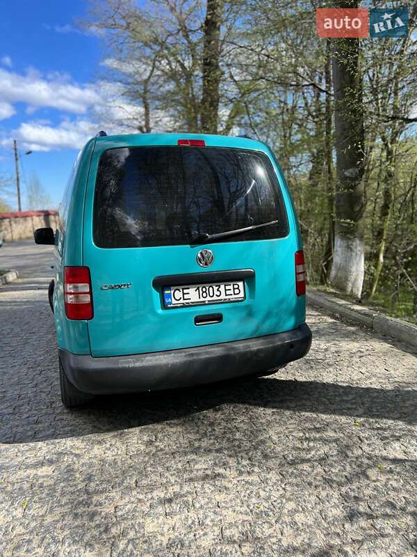 Грузовой фургон Volkswagen Caddy 2012 в Черновцах