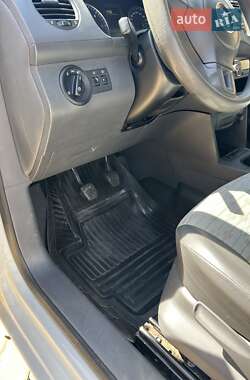 Вантажний фургон Volkswagen Caddy 2012 в 