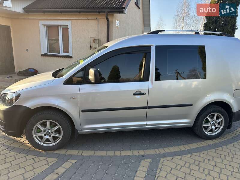 Грузопассажирский фургон Volkswagen Caddy 2012 в 