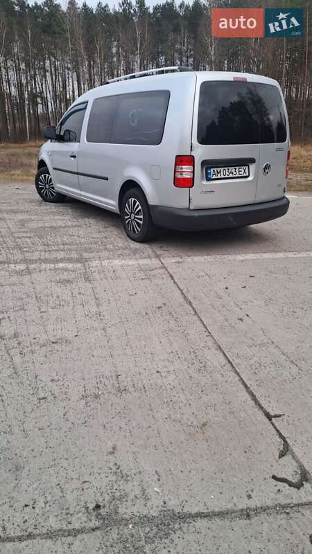 Грузовой фургон Volkswagen Caddy 2012 в Олевске