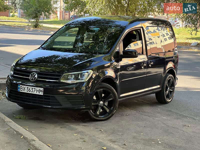 Минивэн Volkswagen Caddy 2016 в Хмельницком