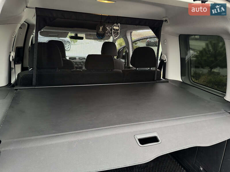 Минивэн Volkswagen Caddy 2016 в Хмельницком