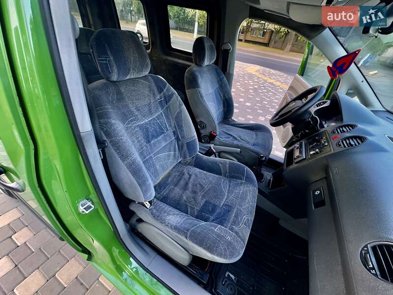 Минивэн Volkswagen Caddy 2007 в Одессе фото 42 Минивэн Volkswagen Caddy 2007 в Одессе