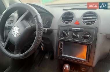 Грузовой фургон Volkswagen Caddy 2005 в 