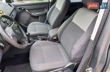 Минивэн Volkswagen Caddy 2011 в 
