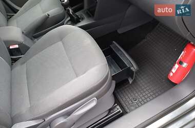 Минивэн Volkswagen Caddy 2011 в 