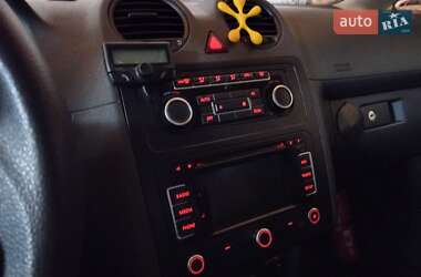 Минивэн Volkswagen Caddy 2011 в 