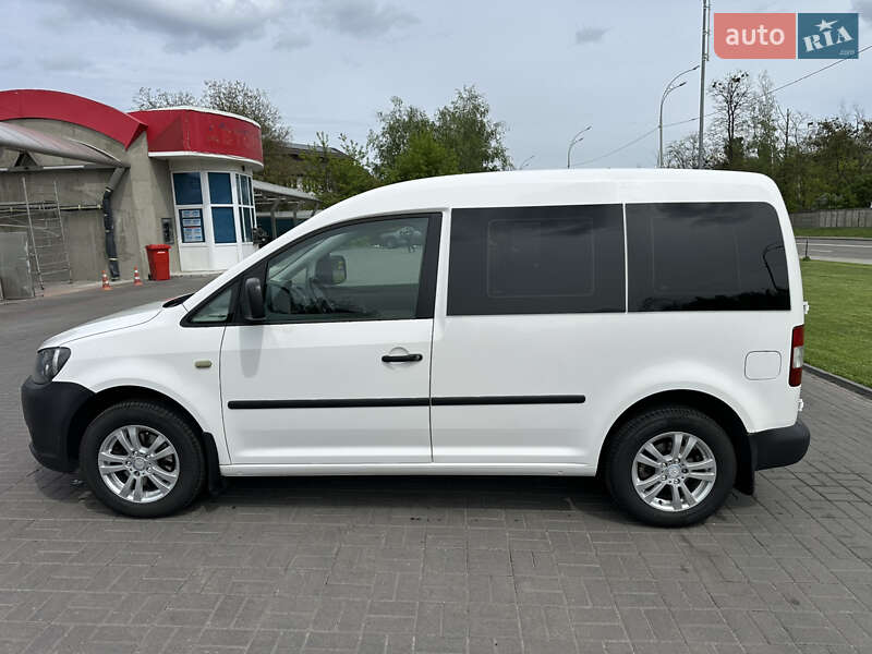 Минивэн Volkswagen Caddy 2014 в Киеве