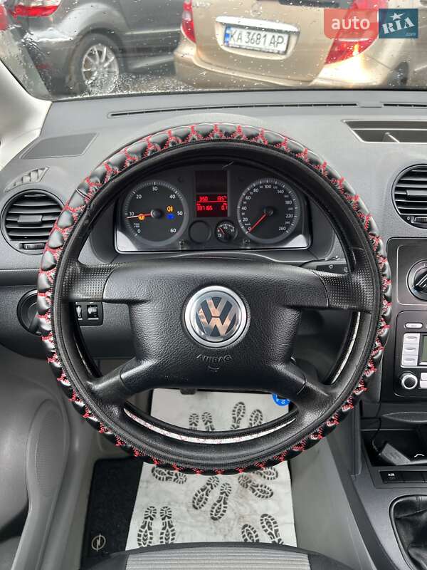 Мінівен Volkswagen Caddy 2005 в Смілі