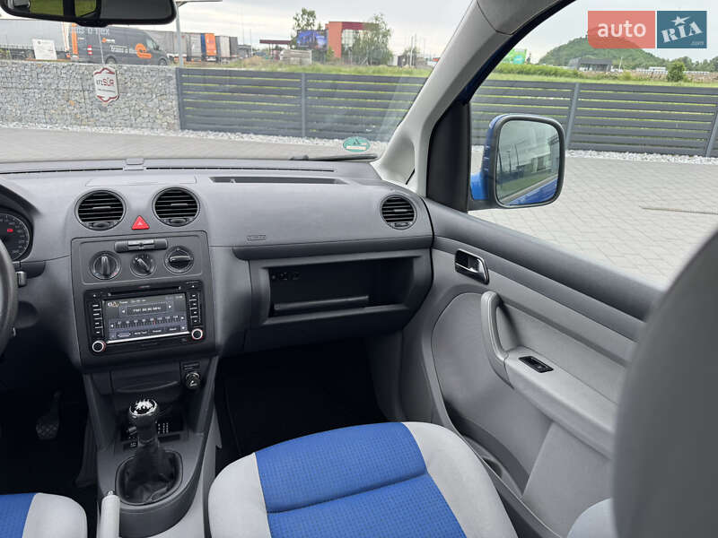 Мінівен Volkswagen Caddy 2010 в Мукачевому