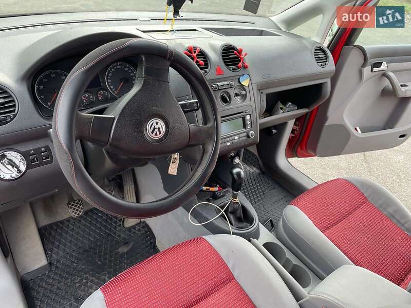 Мінівен Volkswagen Caddy 2006 в Києві