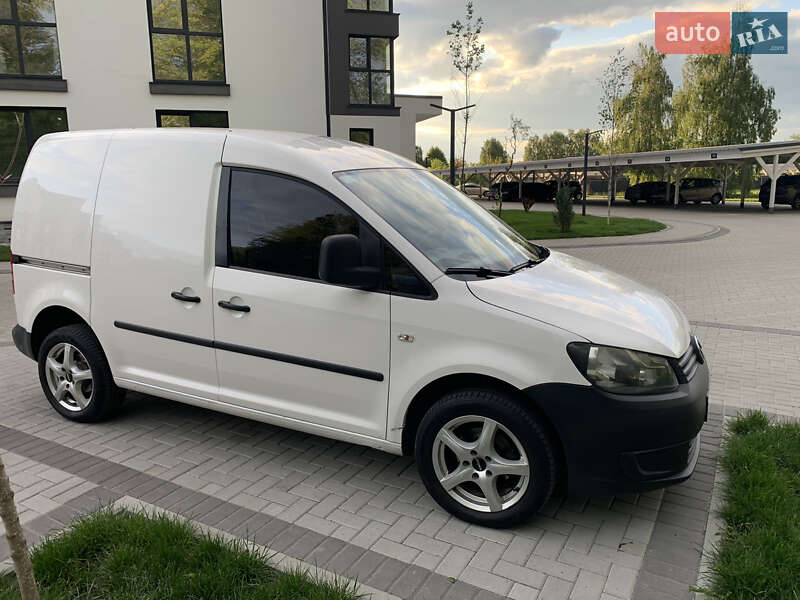 Минивэн Volkswagen Caddy 2012 в Киеве