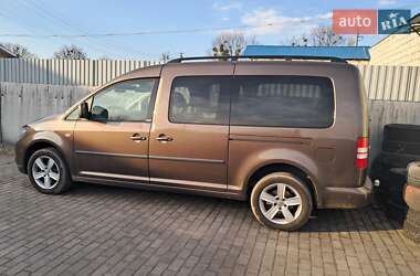 Мінівен Volkswagen Caddy 2013 в Нововолинську