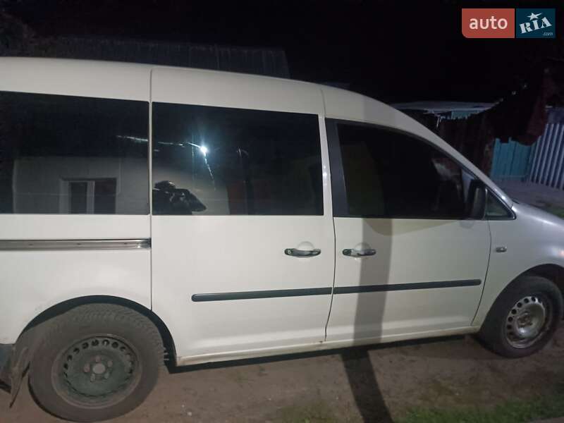 Минивэн Volkswagen Caddy 2005 в Талалаевке