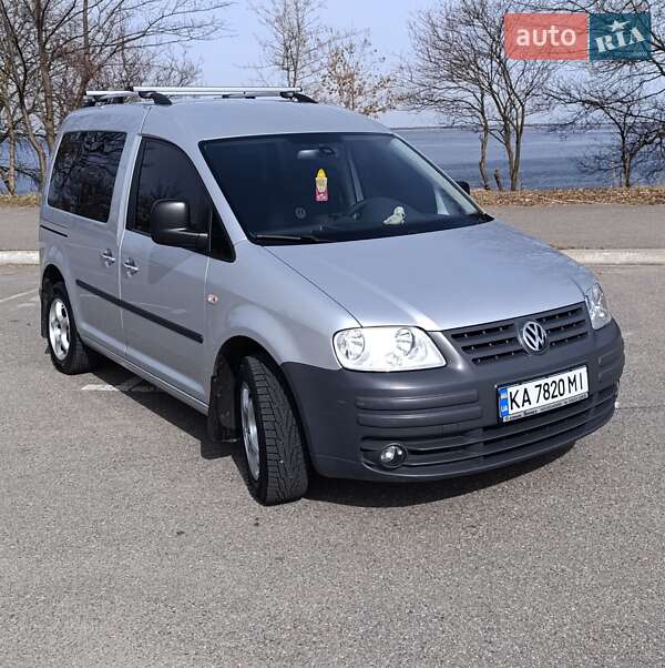 Мінівен Volkswagen Caddy 2009 в Києві
