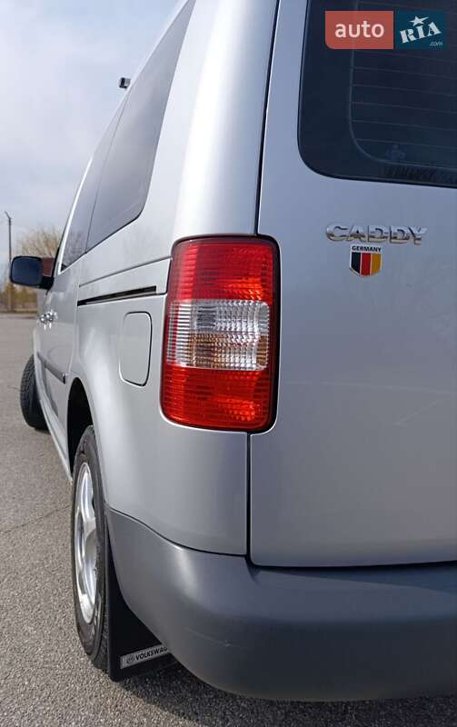Мінівен Volkswagen Caddy 2009 в Києві