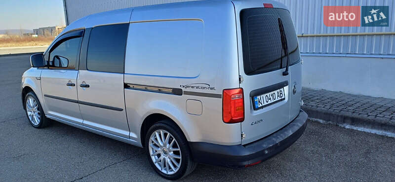 Минивэн Volkswagen Caddy 2015 в Староконстантинове
