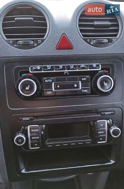 Мінівен Volkswagen Caddy 2014 в 