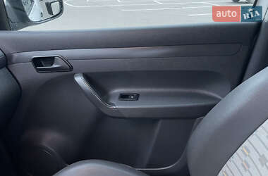 Грузовой фургон Volkswagen Caddy 2013 в 