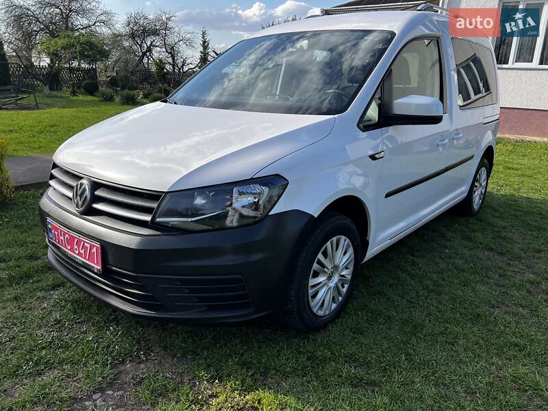 Минивэн Volkswagen Caddy 2016 в Черновцах