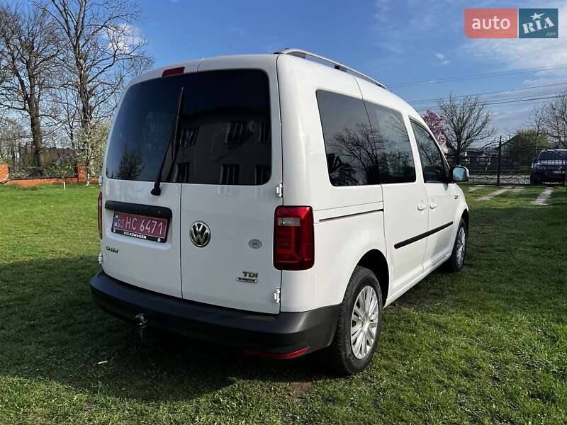 Минивэн Volkswagen Caddy 2016 в Черновцах