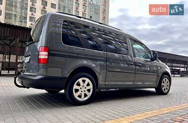 Мінівен Volkswagen Caddy 2011 в 