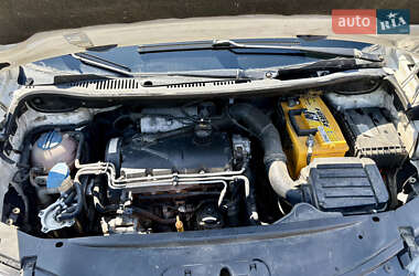Минивэн Volkswagen Caddy 2004 в 