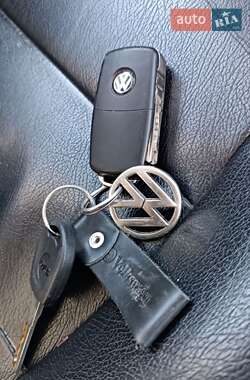 Мінівен Volkswagen Caddy 2011 в 