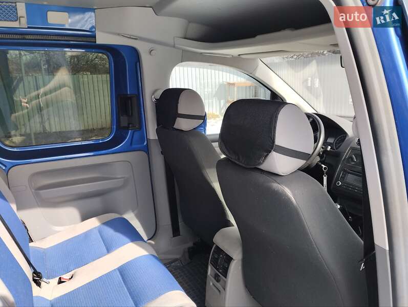 Минивэн Volkswagen Caddy 2005 в Чугуеве