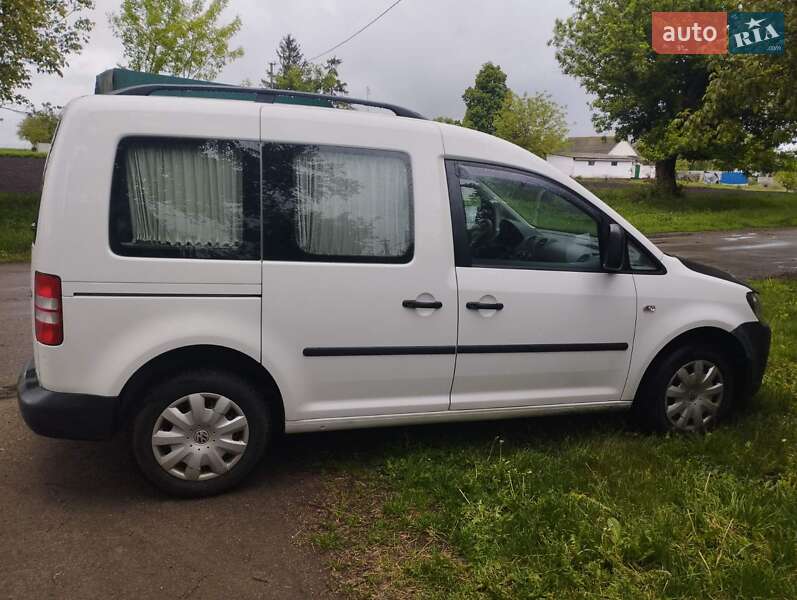 Минивэн Volkswagen Caddy 2012 в Киеве