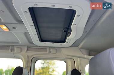 Мінівен Volkswagen Caddy 2010 в 