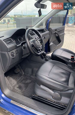 Вантажопасажирський фургон Volkswagen Caddy 2015 в 